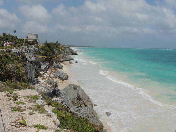 istock The Sea at Tulum 1333643042