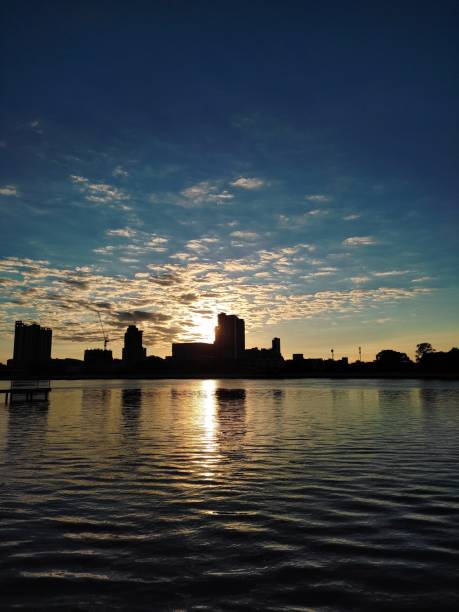 istock Clean air Along the Chao Phraya River 1333684861