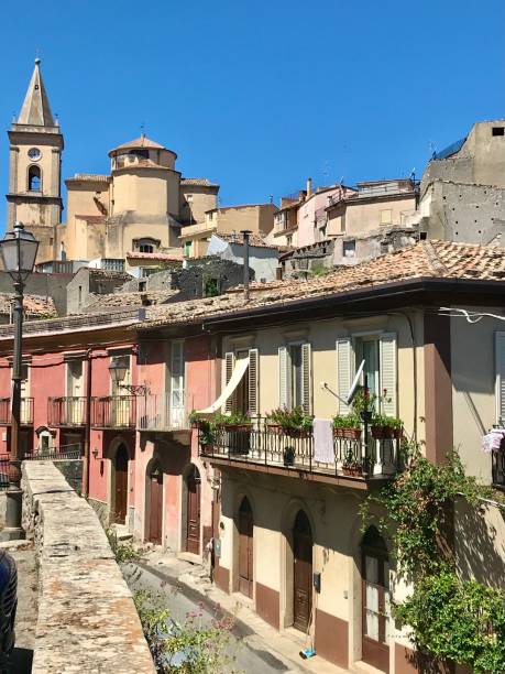 istock Italy- sicily - Novara di Sicilia 1333709401