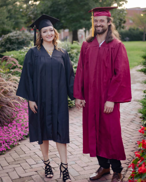 istock 2021 Graduate Couple 1333772247