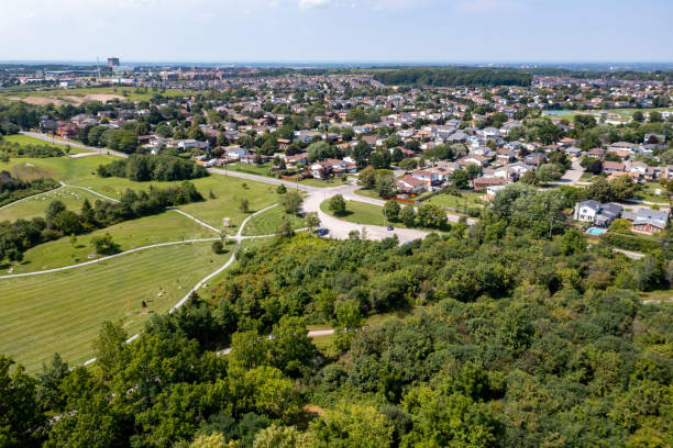 istock Mel Swart Lake Gibson Conservation Park, Thorold, St. Catharines, Canada 1333775018