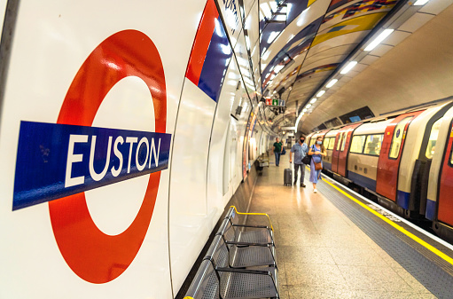 London Underground platform (Plaistow station)