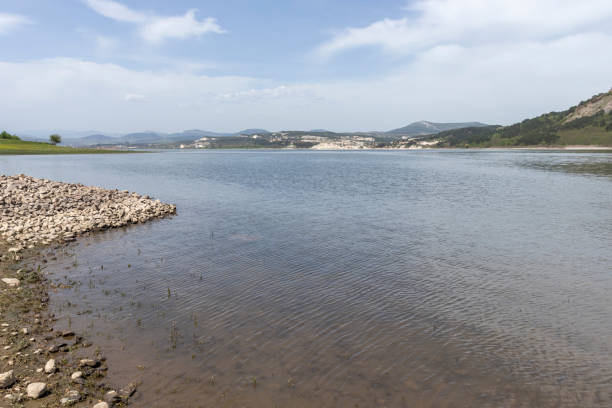 istock Landscape with Studen Kladenets Reservoir, Bulgaria 1333783805