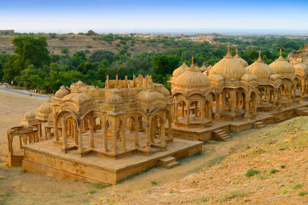 bada bagh, jaisalmer, rajasthan, india - jaisalmer imagens e fotografias de stock