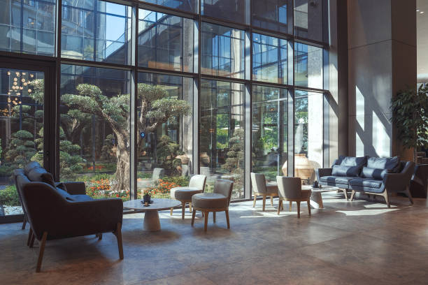istock Luxury five stars hotel's lobby 1333893085