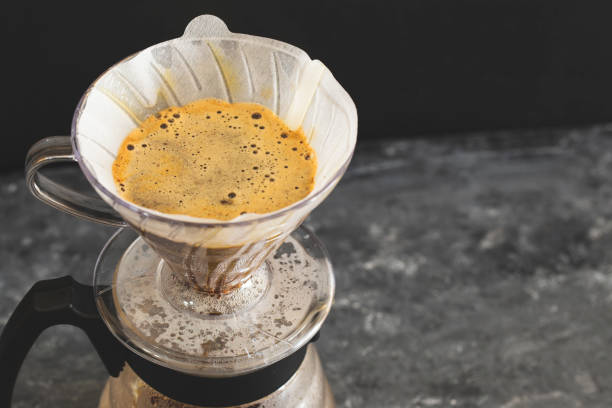 コーヒー醸造 - コーヒー　淹れる ストックフォトと画像