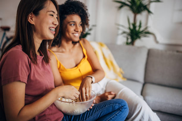istock Two women watching movie 1333928980