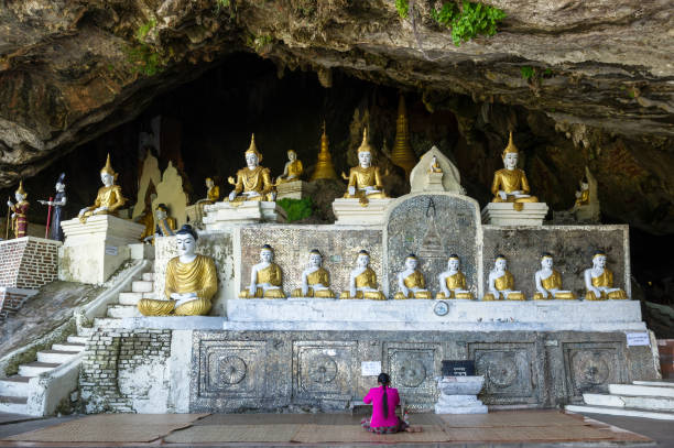 myanmar. hpa han. ya teak pyan höhle - ancient architecture buddhism burmese culture stock-fotos und bilder