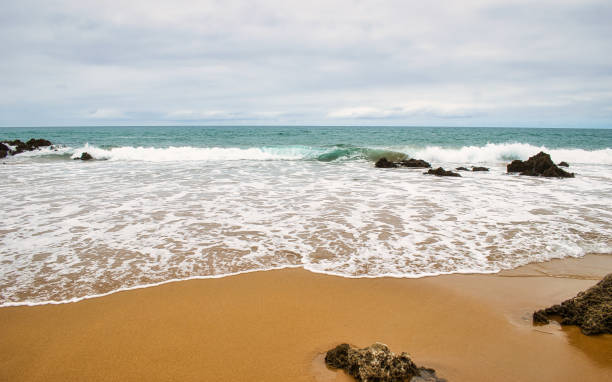 istock Shore and beach in the Cantabrian Sea on a cloudy day 1333954426