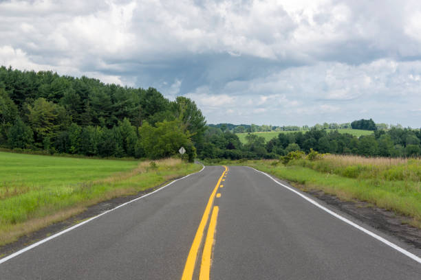 istock View of a road in perspective 1333960048