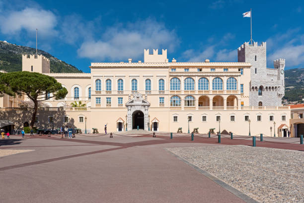 palacio del príncipe de mónaco, montecarlo - realeza de mónaco fotografías e imágenes de stock