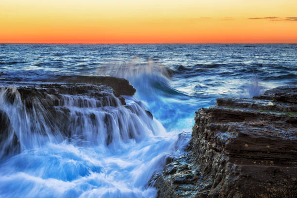 istock Sea Narrab Trench flow dawn 1334202447