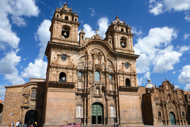 istock Gothic Cusco Cathedral on Plaza de Armas in Cusco, Peru 1334213127