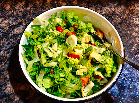 Traditional green salad