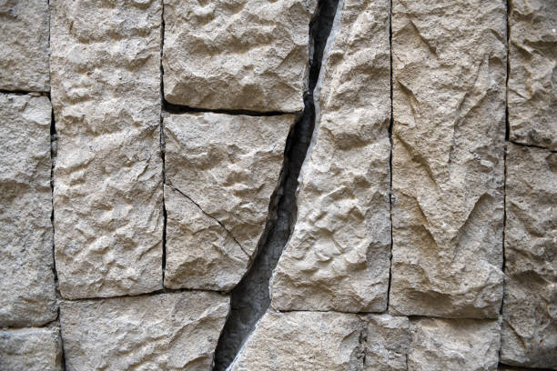 Deep crack on the wall of the building.
