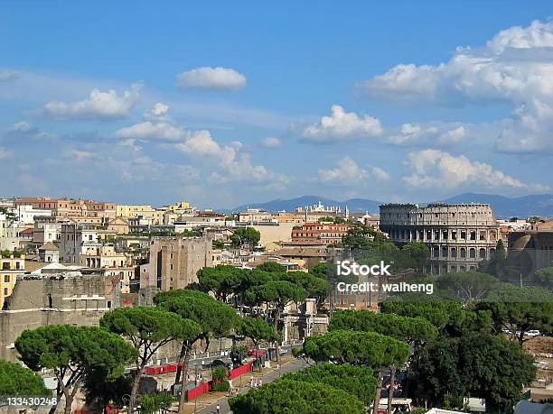 Город Рим — стоковые фотографии и другие картинки Автомобиль - Автомобиль, Антенна, Большой город