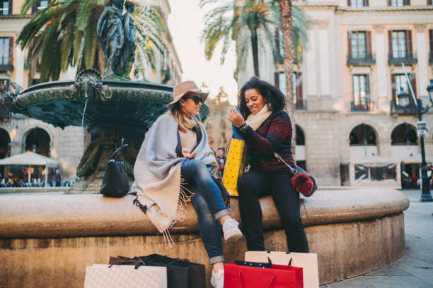 istock Winter shopping in Barcelona 1334303231
