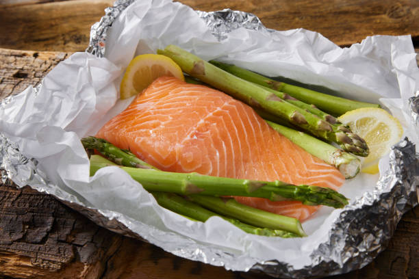 180+ Cooked Salmon Fillet Tin Foil Stock Photos, Pictures & Royalty