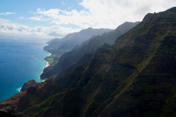 istock Napali Coast by Helicopter 1334310989