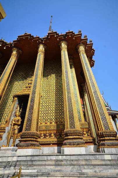 istock Grand Palace Bangkok 1334382153