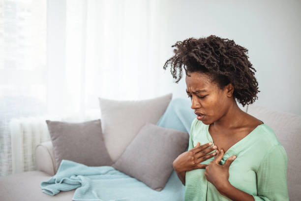 istock Pressure in the chest. 1334410468