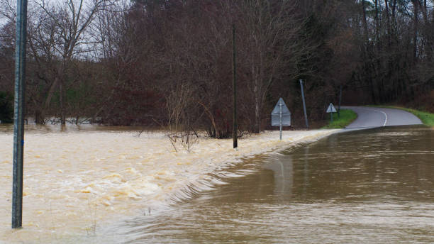 istock Midouze in flood, after the heavy rains 1334443388