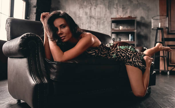 istock Woman in the studio 1334476740