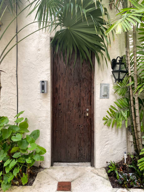 istock House entrance 1334486567