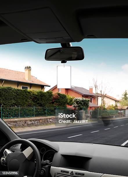 Panel De Foto de stock y más banco de imágenes de Acera - Acera, Airbag, Bordillo