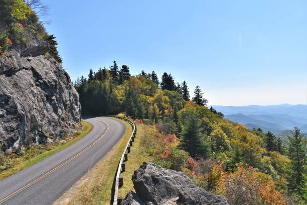 istock Mountain views fall of the year 1334531834