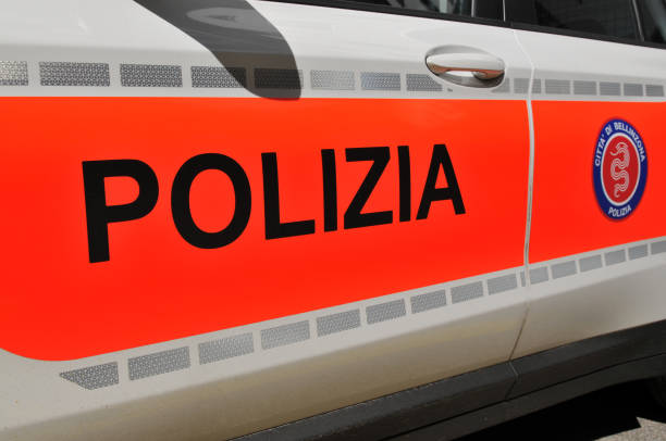 napis polizia policji miejskiej bellinzony - ticino canton obrazy zdjęcia i obrazy z banku zdjęć