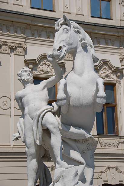 istock Statue in front of Belvedere Palace 133454269