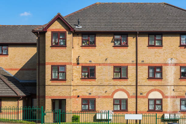 istock Small block of flats in London 1334609606