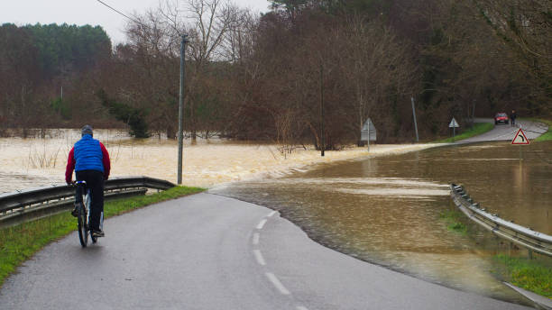 istock Midouze in flood, in the Landes 1334635661