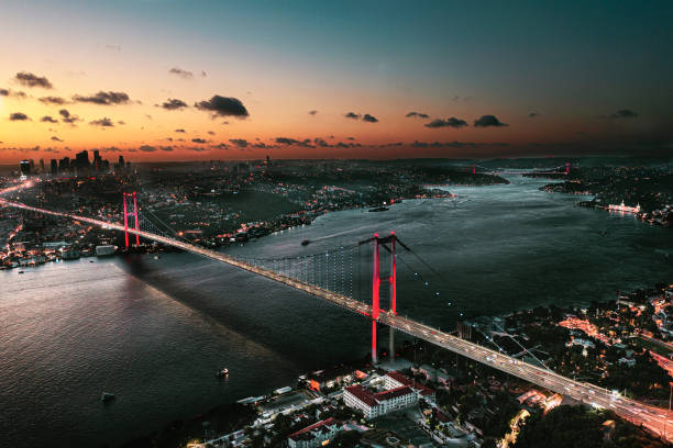 ponte de 15 de julho - istambul - fotografias e filmes do acervo