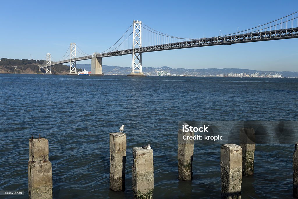 San Francisco Bay bridge - Zbiór zdjęć royalty-free (Architektura)