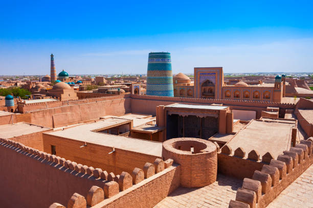 Itchan Kala ancient walled town, Khiva Itchan Kala city walls. Itchan or Ichan Kala is an ancient walled inner town of the city of Khiva in Uzbekistan. uzbekistan stock pictures, royalty-free photos & images