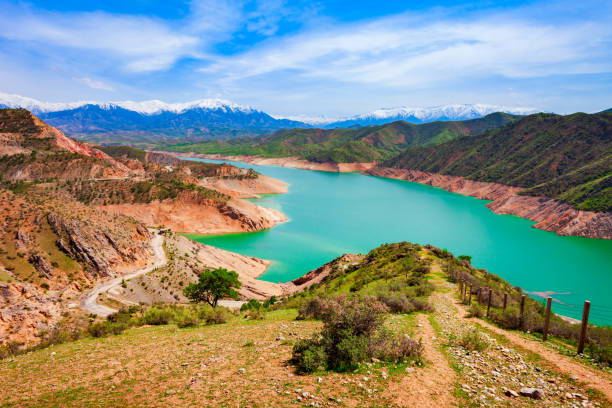 Hisorak water reservoir near Shahrisabz, Uzbekistan Lake Hisorak is a water reservoir near Shahrisabz city in Uzbekistan samarkand urban stock pictures, royalty-free photos & images