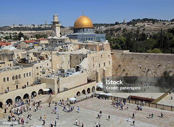 Foto de Jerusalém Western Parede Plaza e mais fotos de stock de Capitais internacionais - Capitais internacionais, Domo da Rocha, Fotografia - Imagem