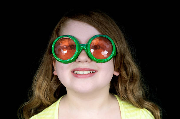 - to - child cross eyed nerd eyewear zdjęcia i obrazy z banku zdjęć