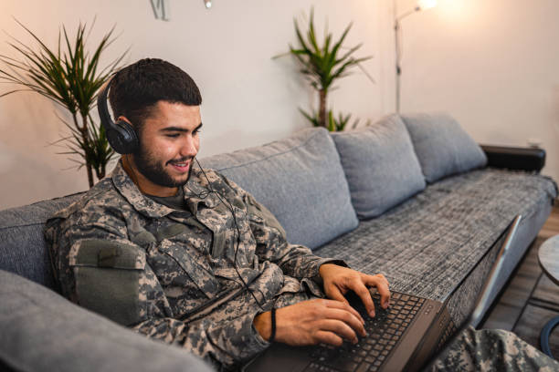 istock Soldier finally rests at his home 1334895038