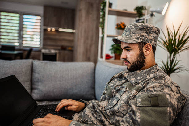 istock Soldier finally rests at his home 1334895042