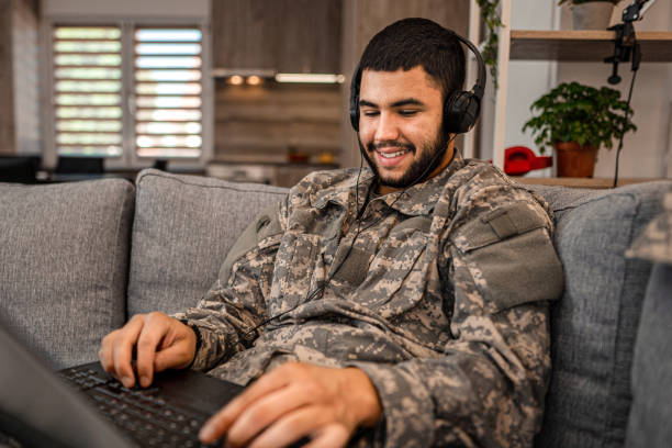 istock Soldier finally rests at his home 1334895045