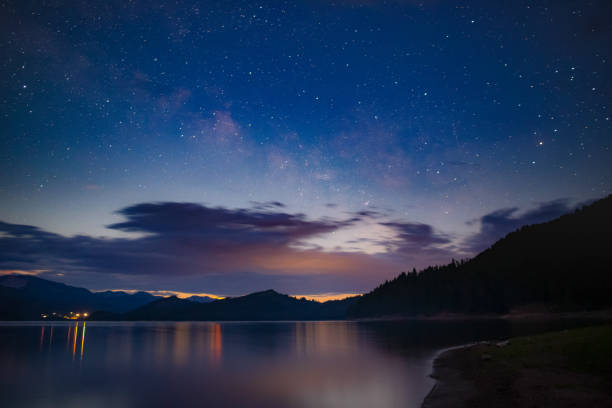 istock Waiting for the moon to rise 1334922120