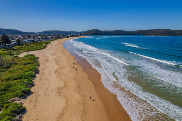 istock Winter morning at the beach 1334956544