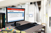 verwendung-eines-krankenaktensystems-zur-suche-nach-dem-covid-19-krankheitscode-aus-der-icd-10.jpg?b=1&s=170x170&k=20&c=Ytfyw6ILg2RJ9D2jdyPzgIIqIG6cGZgLgJ8bepSV7XY=