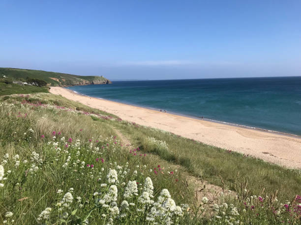 istock Praa Sands, Penzance, Cornwall, UK 1335044699