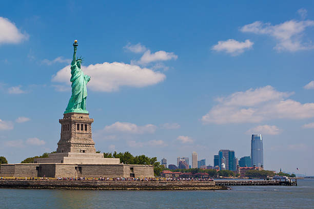 istock Statue of Liberty 133505150