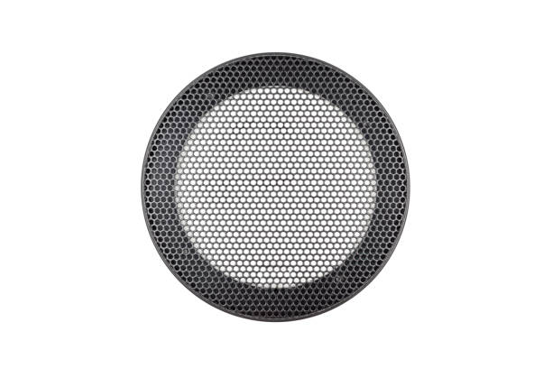 흰색 배경에 자동차 오디오 스피커 그릴 보호기 - speaker grille audio 뉴스 사진 이미지