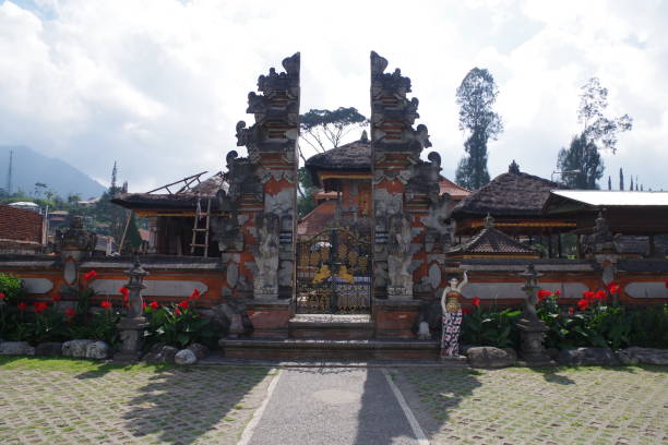 istock Ulun Danu Beratan Bedugul Temple 1335058606
